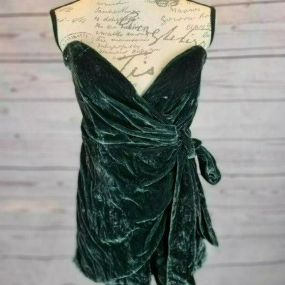 Free People Hazel Strapless Velvet Romper -S - Picture 5 of 6